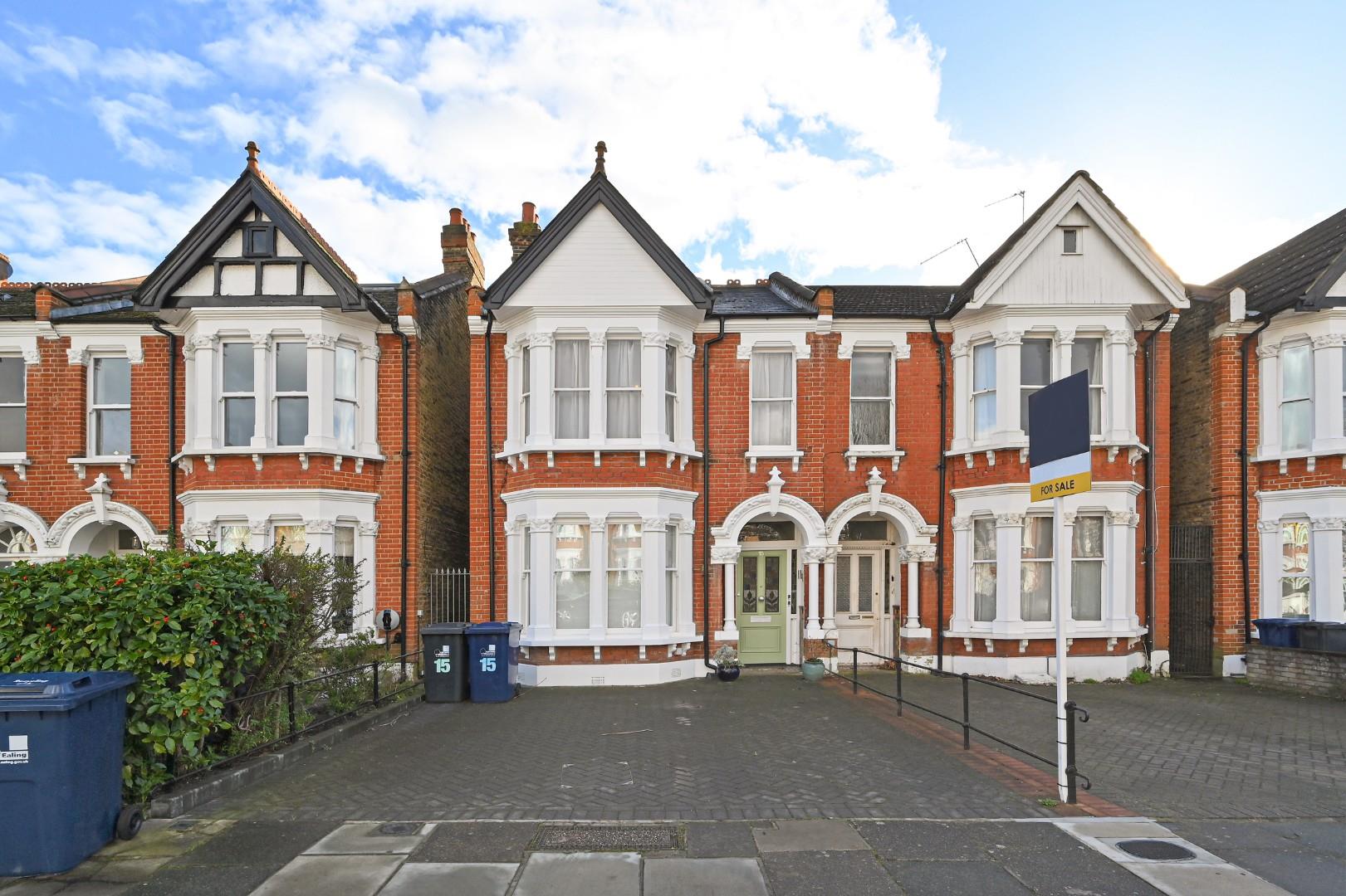 Egerton Gardens, W13 Go View London